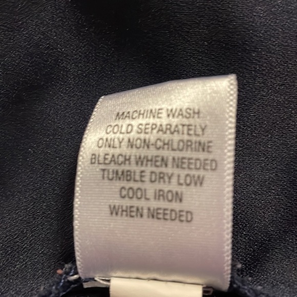 SONOMA women’s zip up navy blue blouse. Size M - Picture 7 of 7